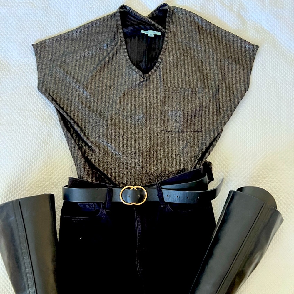 Black and silver short sleeve blouse